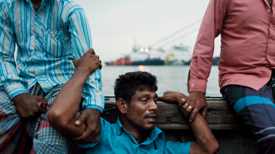 Bangladesh Ferry660.jpg